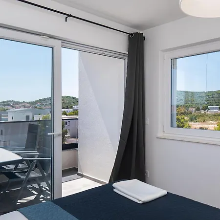 Apartment Lenolu *