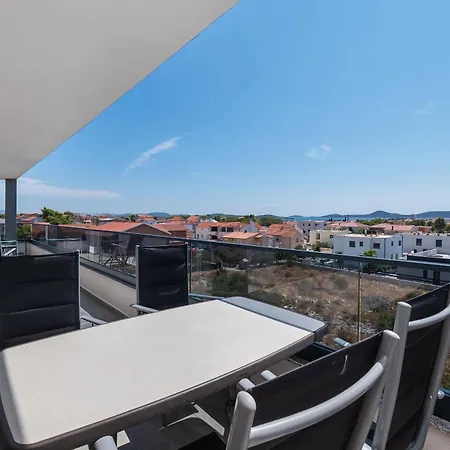 Lenolu Apartment Vodice
